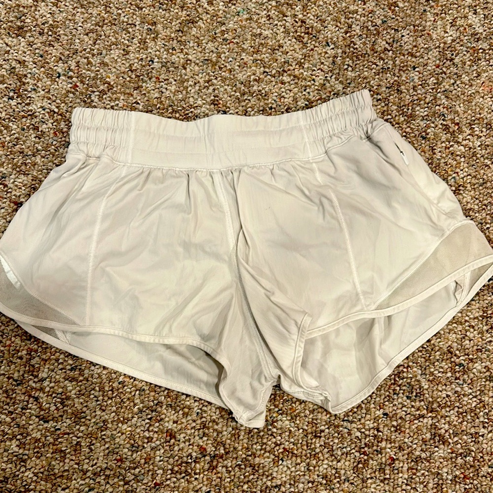 Lululemon Hotty hot low rise track shorts. Womens 6 Reg.